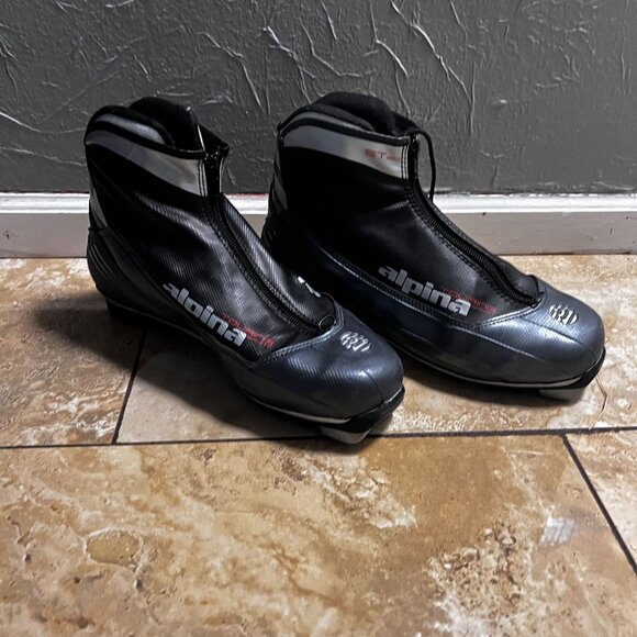 Alpina Touring Ski Boots Nordic Style Black & Silver insulated W sz 10 M Sz 8.5 - Picture 1 of 11